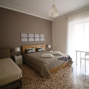  Apartment Giuffrida
